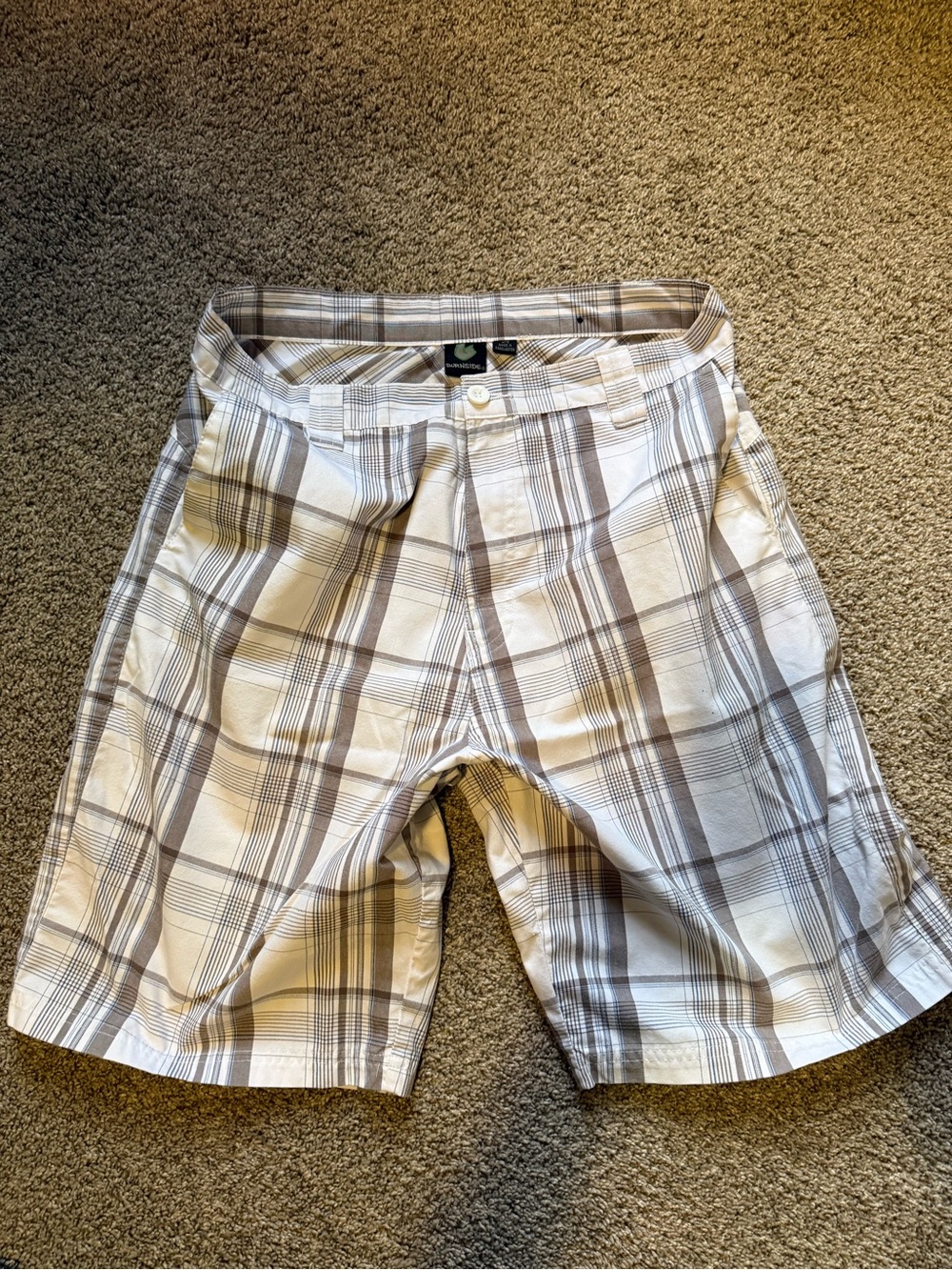 burnside Men's Plaid Flat Front Shorts in White and Brown